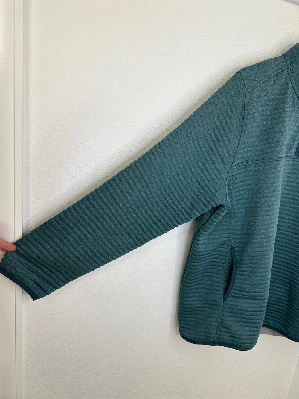 L.L. Bean 3X Women’s Airlight Knit Pullover, Snap, Excellent Like-New Condition! - Picture 2 of 9